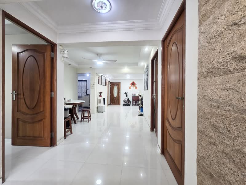 111 Jurong East Street 13, 111 Jurong East Street 13, 3 Bedrooms, 1,291 sqft, HDB Flat For Sale, by Zen Wu, 500147450 - Dining/Family Area - PropertyGuru.com.sg