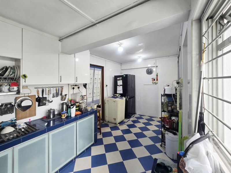 111 Jurong East Street 13, 111 Jurong East Street 13, 3 Bedrooms, 1,291 sqft, HDB Flat For Sale, by Zen Wu, 500147450 - Kitchen - PropertyGuru.com.sg