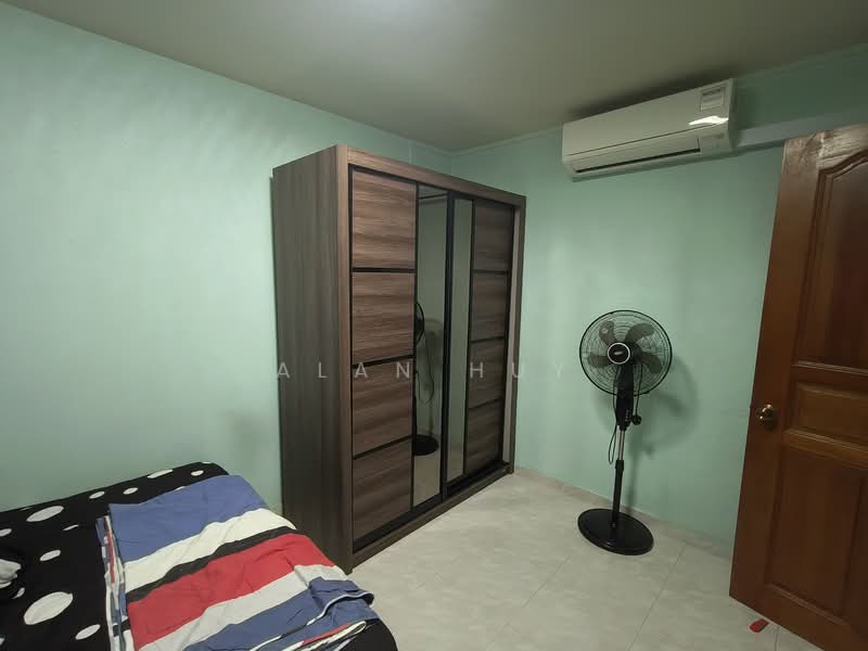 12 Lorong 7 Toa Payoh, 12 Lorong 7 Toa Payoh, Room Rental, 200 sqft, HDB Flat For Rent, by Alan Huy, 500147454 - Bedroom - PropertyGuru.com.sg