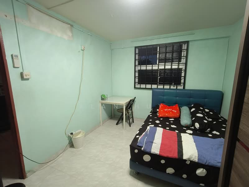 12 Lorong 7 Toa Payoh, 12 Lorong 7 Toa Payoh, Room Rental, 200 sqft, HDB Flat For Rent, by Alan Huy, 500147454 - Bedroom - PropertyGuru.com.sg