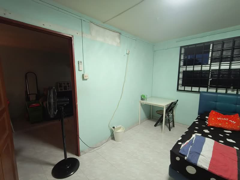 12 Lorong 7 Toa Payoh, 12 Lorong 7 Toa Payoh, Room Rental, 200 sqft, HDB Flat For Rent, by Alan Huy, 500147454 - Bedroom - PropertyGuru.com.sg