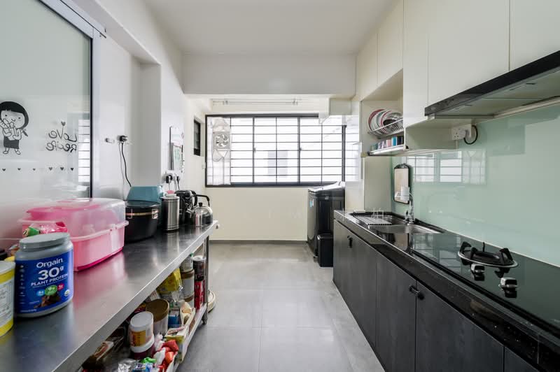 997A Buangkok Crescent, 997A Buangkok Crescent, 3 Bedrooms, 1,001 sqft, HDB Flat For Sale, by jeff Lim 林柏兑, 500147462 - Kitchen - PropertyGuru.com.sg