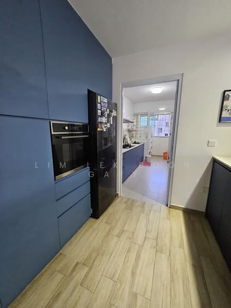 450C Bukit Batok West Avenue 6, 450C Bukit Batok West Avenue 6, 3 Bedrooms, 1,238 sqft, HDB Flat For Rent, by Lim Lek Boon Gary, 500147470 - Kitchen - PropertyGuru.com.sg