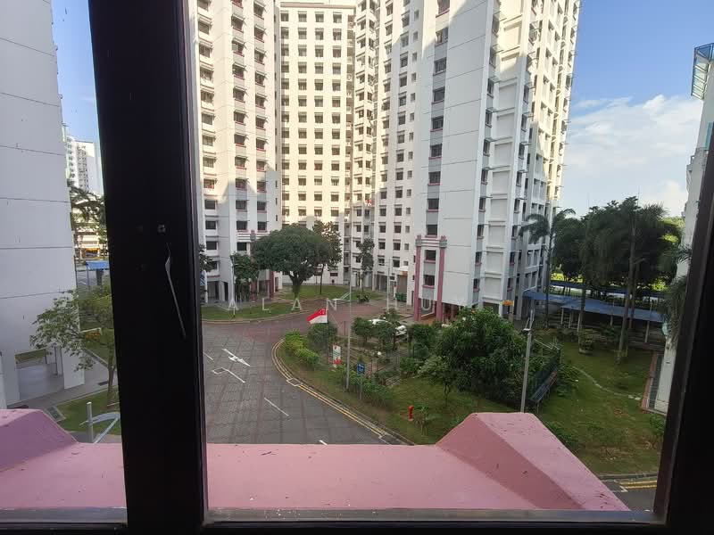 122A Sengkang East Way, 122A Sengkang East Way, Room Rental, 200 sqft, HDB Flat For Rent, by Alan Huy, 500147473 - Exterior - PropertyGuru.com.sg