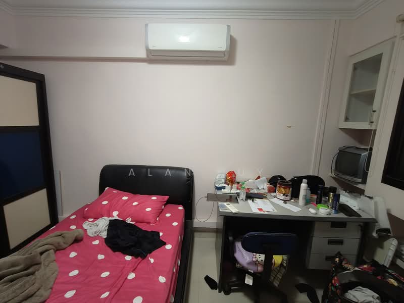 122A Sengkang East Way, 122A Sengkang East Way, Room Rental, 200 sqft, HDB Flat For Rent, by Alan Huy, 500147473 - Bedroom - PropertyGuru.com.sg