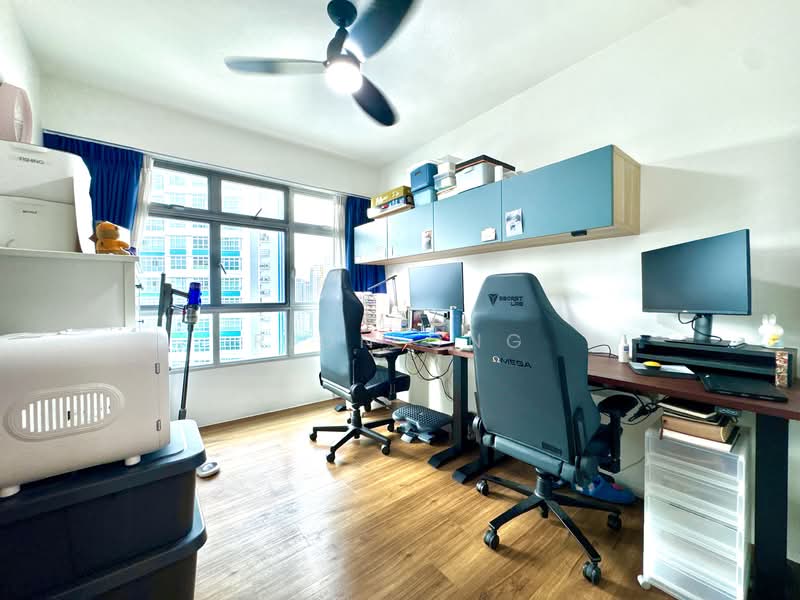 440A Clementi Avenue 3, 440A Clementi Avenue 3, 2 Bedrooms, 743 sqft, HDB Flat For Sale, by Rion Ong, 500147474 - Study - PropertyGuru.com.sg