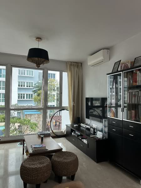 The Dew, 30 Bukit Batok St 21, Room Rental, 110 sqft, Executive Condominium For Rent, by Selena Yap, 500147492 - Living Room - PropertyGuru.com.sg