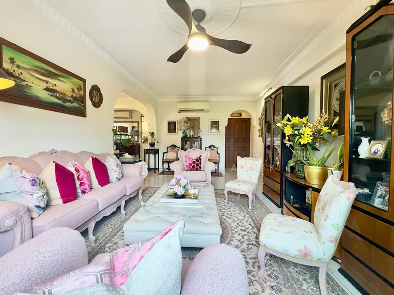 14 Ghim Moh Road, 14 Ghim Moh Road, 3 Bedrooms, 119 sqft, HDB Flat For Sale, by Farah Zack, 500147512 - Living Room - PropertyGuru.com.sg
