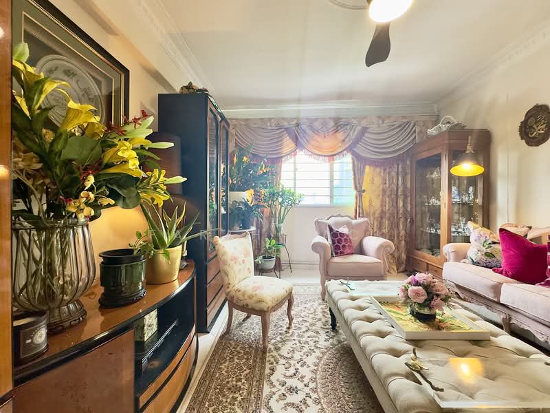 14 Ghim Moh Road, 14 Ghim Moh Road, 3 Bedrooms, 119 sqft, HDB Flat For Sale, by Farah Zack, 500147512 - Living Room - PropertyGuru.com.sg