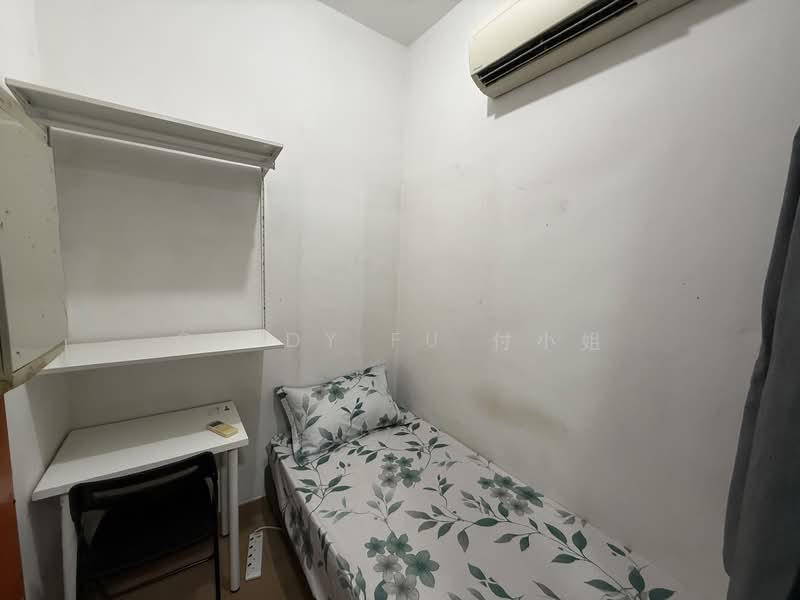Cheap Bedroom @ Lorong Chuan MRT, , Room Rental, 60 sqft, Condominium For Rent, by Cindy Fu 付小姐, 500147514 - Bedroom - PropertyGuru.com.sg