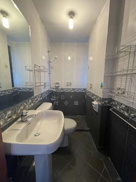 Cheap Bedroom @ Lorong Chuan MRT, , Room Rental, 60 sqft, Condominium For Rent, by Cindy Fu 付小姐, 500147514 - Bathroom - PropertyGuru.com.sg