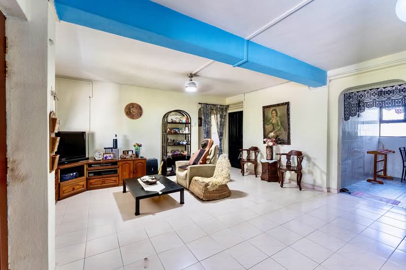 407 Pandan Gardens, 407 Pandan Gardens, 3 Bedrooms, 104 sqft, HDB Flat For Sale, by Farah Zack, 500147538 - Living Room - PropertyGuru.com.sg