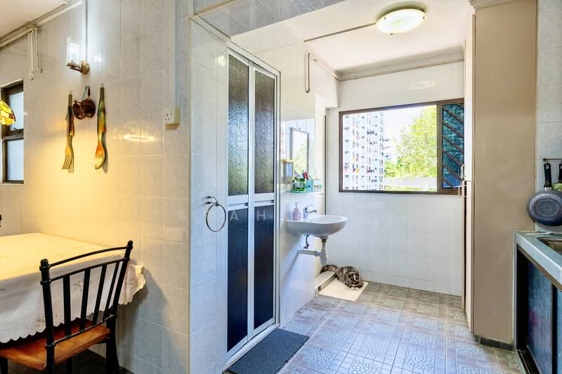 407 Pandan Gardens, 407 Pandan Gardens, 3 Bedrooms, 104 sqft, HDB Flat For Sale, by Farah Zack, 500147538 - Kitchen - PropertyGuru.com.sg