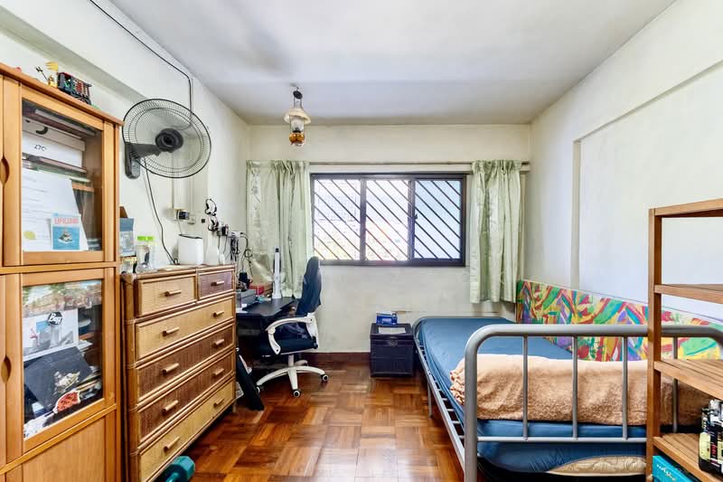 407 Pandan Gardens, 407 Pandan Gardens, 3 Bedrooms, 104 sqft, HDB Flat For Sale, by Farah Zack, 500147538 - Bedroom - PropertyGuru.com.sg