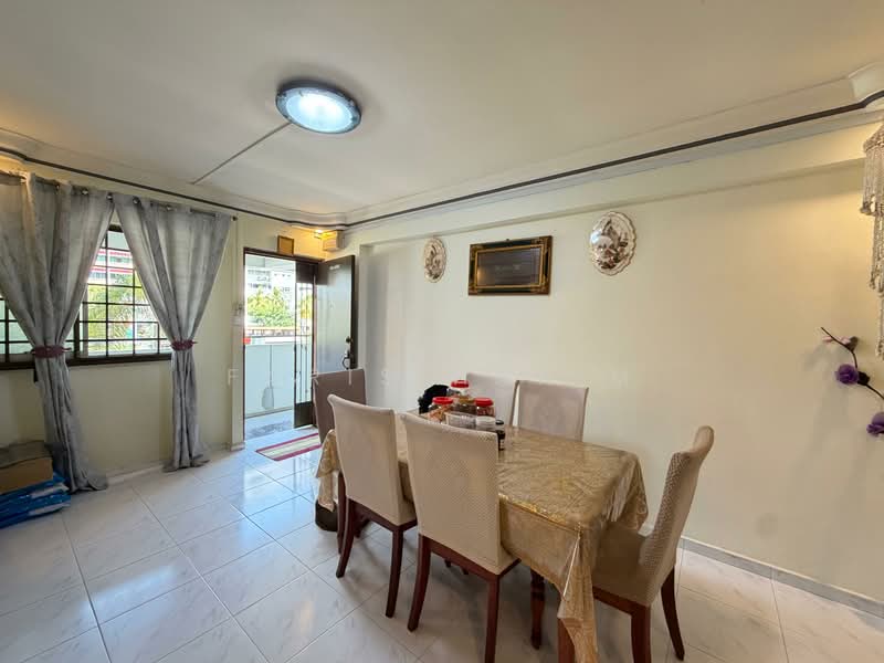 542 Hougang Avenue 8, 542 Hougang Avenue 8, 3 Bedrooms, 1,173 sqft, HDB Flat For Sale, by Faris Hakim, 500147543 - Dining Room - PropertyGuru.com.sg