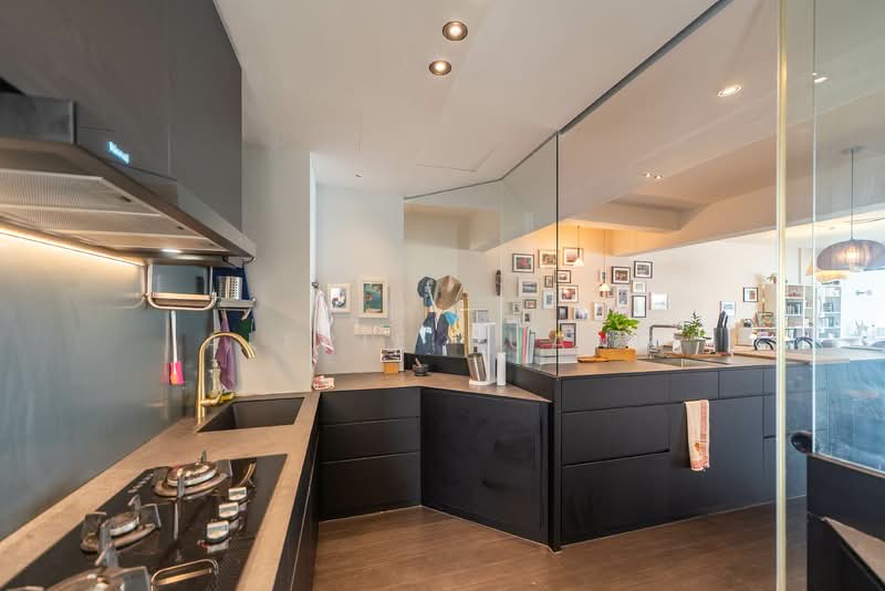 Ocean Park, 526 East Coast Road, 3 Bedrooms, 2,110 sqft, Condominium For Rent, by Alerie Huang, 500147545 - Kitchen - PropertyGuru.com.sg