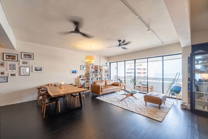 Ocean Park, 526 East Coast Road, 3 Bedrooms, 2,110 sqft, Condominium For Rent, by Alerie Huang, 500147545 - Living Room - PropertyGuru.com.sg