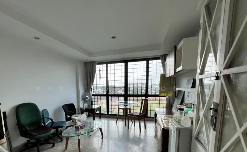 Simei Green Condominium, 1 Simei Street 4, Room Rental, 100 sqft, Condominium For Rent, by Kar Loon Choong, 500147546 - Living Room - PropertyGuru.com.sg