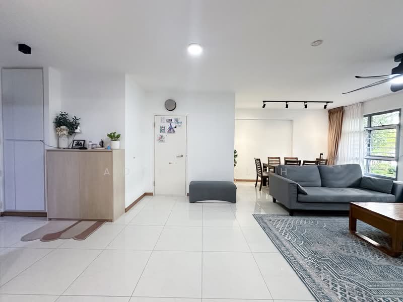 618A Tampines Street 61, 618A Tampines Street 61, 3 Bedrooms, 1,216 sqft, HDB Flat For Sale, by Adee Salleh, 500147548 - Living Room - PropertyGuru.com.sg