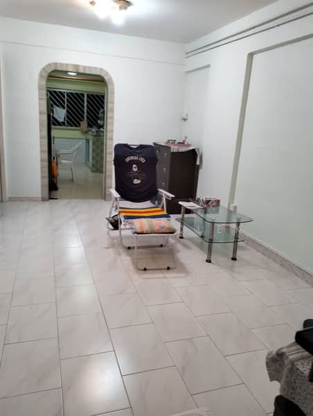 172 Ang Mo Kio Avenue 4, 172 Ang Mo Kio Avenue 4, Room Rental, 100 sqft, HDB Flat For Rent, by Tanny Quek, 500147551 - Living Room - PropertyGuru.com.sg