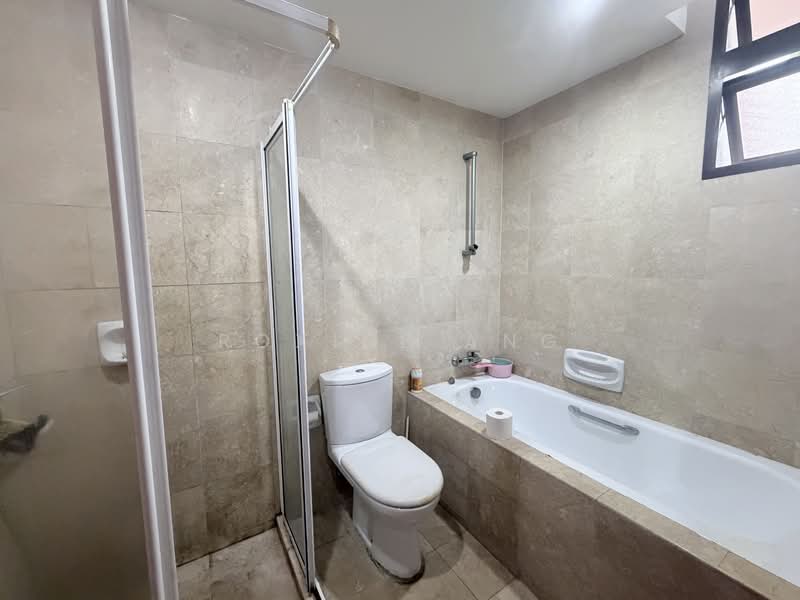 Seletaris, 509 Sembawang Road, 4 Bedrooms, 1,647 sqft, Condominium For Rent, by Roxine Ang, 500147567 - Bathroom - PropertyGuru.com.sg