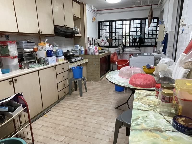 223 Serangoon Avenue 4, 223 Serangoon Avenue 4, 2 Bedrooms, 721 sqft, HDB Flat For Sale, by Alvin Tan, 500147569 - Kitchen - PropertyGuru.com.sg