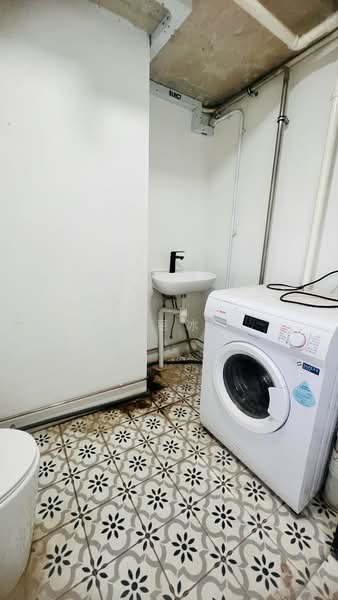 Ascent @ Gambas, 6 Gambas Way, 1,704 sqft, Factory / Workshop (B2) For Sale, by Aby Hoe 何惠冰, 500147572 - Bathroom - CommercialGuru.com.sg