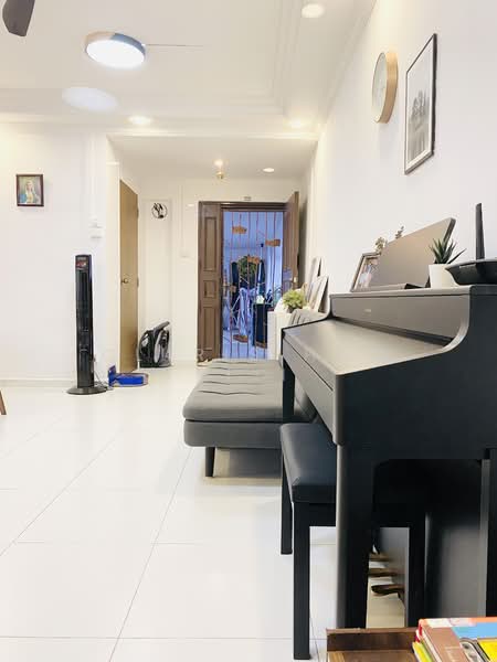 510 Serangoon North Avenue 4, 510 Serangoon North Avenue 4, 3 Bedrooms, 1,313 sqft, HDB Flat For Sale, by Claris Hoo Ziyi, 500147574 - Living Room - PropertyGuru.com.sg