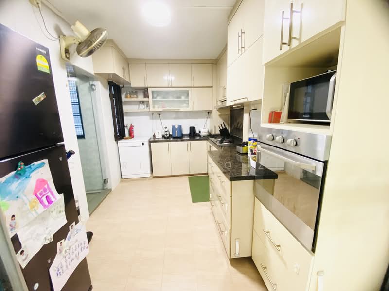 510 Serangoon North Avenue 4, 510 Serangoon North Avenue 4, 3 Bedrooms, 1,313 sqft, HDB Flat For Sale, by Claris Hoo Ziyi, 500147574 - Kitchen - PropertyGuru.com.sg