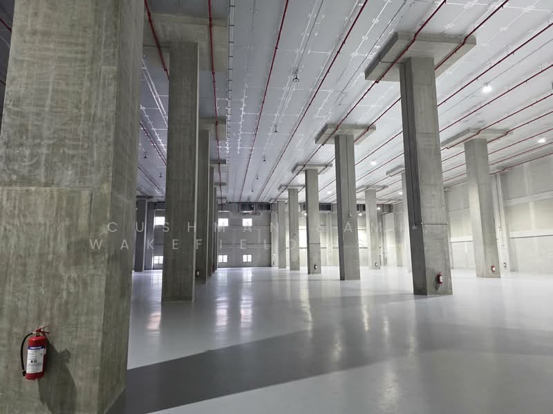 Rare! Ground Floor Industrial Units in Jurong, Boon Lay / Jurong / Tuas, 90,000 sqft, Factory / Workshop (B2) For Rent, by ERIC TAN, 500147578 - Interior - CommercialGuru.com.sg