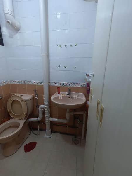321 Ang Mo Kio Avenue 1, 321 Ang Mo Kio Avenue 1, Room Rental, 300 sqft, HDB Flat For Rent, by Alan Huy, 500147592 - Bathroom - PropertyGuru.com.sg