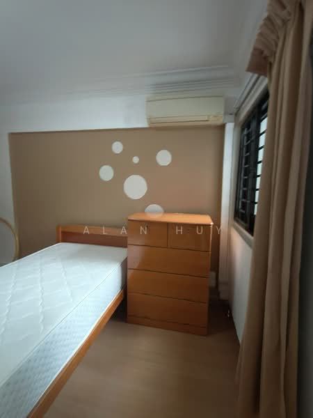321 Ang Mo Kio Avenue 1, 321 Ang Mo Kio Avenue 1, Room Rental, 300 sqft, HDB Flat For Rent, by Alan Huy, 500147592 - Bedroom - PropertyGuru.com.sg
