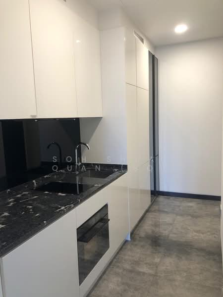 Midtown Bay, 122 Beach Road, 2 Bedrooms, 732 sqft, Condominium For Sale, by Soh Shuai Quan (SQ), 500147593 - Kitchen - PropertyGuru.com.sg