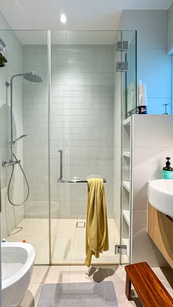 Le Wood, 23 Hindhede Drive, 2 Bedrooms, 1,238 sqft, Condominium For Rent, by Joel Wee, 500147596 - Bathroom - PropertyGuru.com.sg