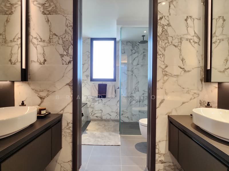 Tembusu Grand, 94 Jalan Tembusu, 5 Bedrooms, 2,691 sqft, Condominium For Sale, by Brandon Koh, 500147598 - Master Bathroom - PropertyGuru.com.sg