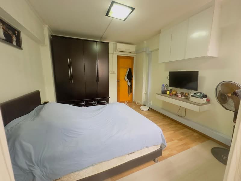 726 Yishun Street 71, 726 Yishun Street 71, 3 Bedrooms, 904 sqft, HDB Flat For Sale, by Ron Koh, 500147603 - Bedroom - PropertyGuru.com.sg