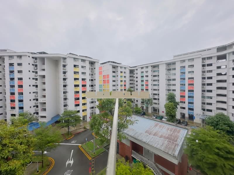726 Yishun Street 71, 726 Yishun Street 71, 3 Bedrooms, 904 sqft, HDB Flat For Sale, by Ron Koh, 500147603 - Exterior - PropertyGuru.com.sg