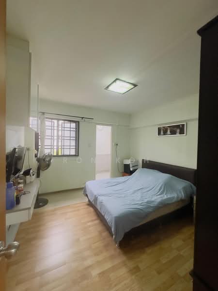 726 Yishun Street 71, 726 Yishun Street 71, 3 Bedrooms, 904 sqft, HDB Flat For Sale, by Ron Koh, 500147603 - Bedroom - PropertyGuru.com.sg