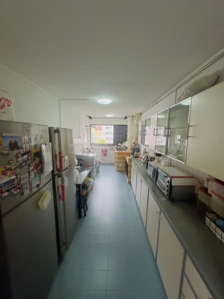 726 Yishun Street 71, 726 Yishun Street 71, 3 Bedrooms, 904 sqft, HDB Flat For Sale, by Ron Koh, 500147603 - Kitchen - PropertyGuru.com.sg