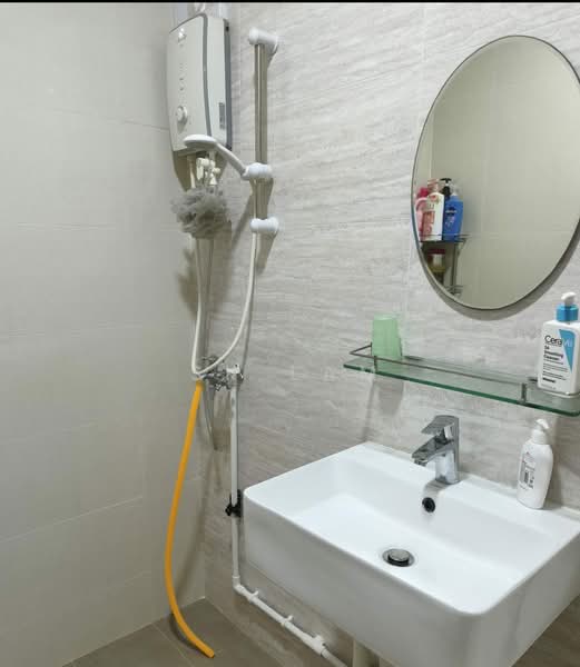 940 Jurong West Street 91, 940 Jurong West Street 91, 3 Bedrooms, 1,120 sqft, HDB Flat For Sale, by SK Lam, 500147606 - Bathroom - PropertyGuru.com.sg