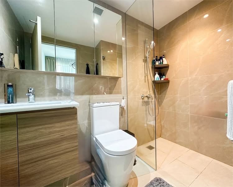 Treasure at Tampines, 53 Tampines Lane, 2 Bedrooms, 657 sqft, Condominium For Rent, by Jia En Or, 500147607 - Bathroom - PropertyGuru.com.sg