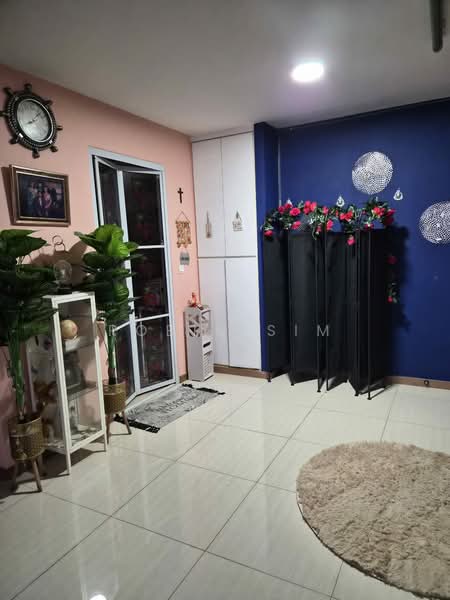 409C Northshore Drive, 409C Northshore Drive, 3 Bedrooms, 1,012 sqft, HDB Flat For Sale, by Robin Sim, 500147612 - Living Room - PropertyGuru.com.sg