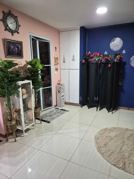 409C Northshore Drive, 409C Northshore Drive, 3 Bedrooms, 1,012 sqft, HDB Flat For Sale, by Robin Sim, 500147612 - Living Room - PropertyGuru.com.sg