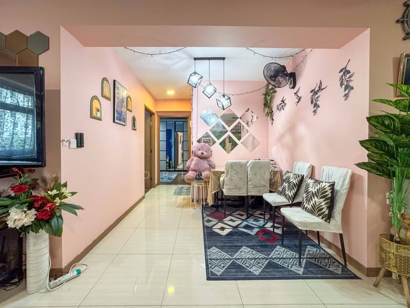 409C Northshore Drive, 409C Northshore Drive, Hougang / Punggol / Sengkang, 3 Bedrooms, 1,012 sqft, HDB Flat For Sale, by Robin Sim, 500147612 - Corridor - PropertyGuru.com.sg