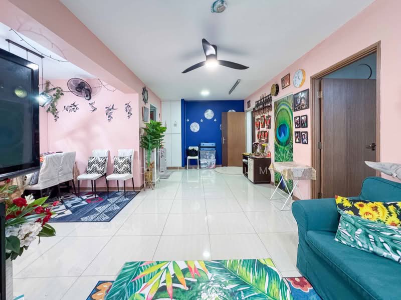 409C Northshore Drive, 409C Northshore Drive, Hougang / Punggol / Sengkang, 3 Bedrooms, 1,012 sqft, HDB Flat For Sale, by Robin Sim, 500147612 - Living Room - PropertyGuru.com.sg