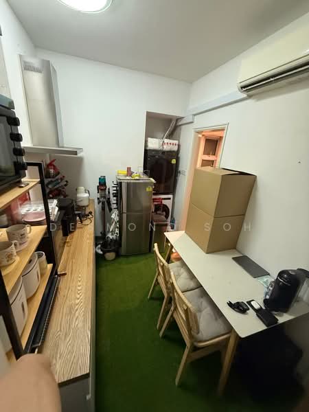 UE Square, 205 River Valley Road, Studio, 290 sqft, Condominium For Rent, by Desmond Soh, 500147623 - Kitchen - PropertyGuru.com.sg