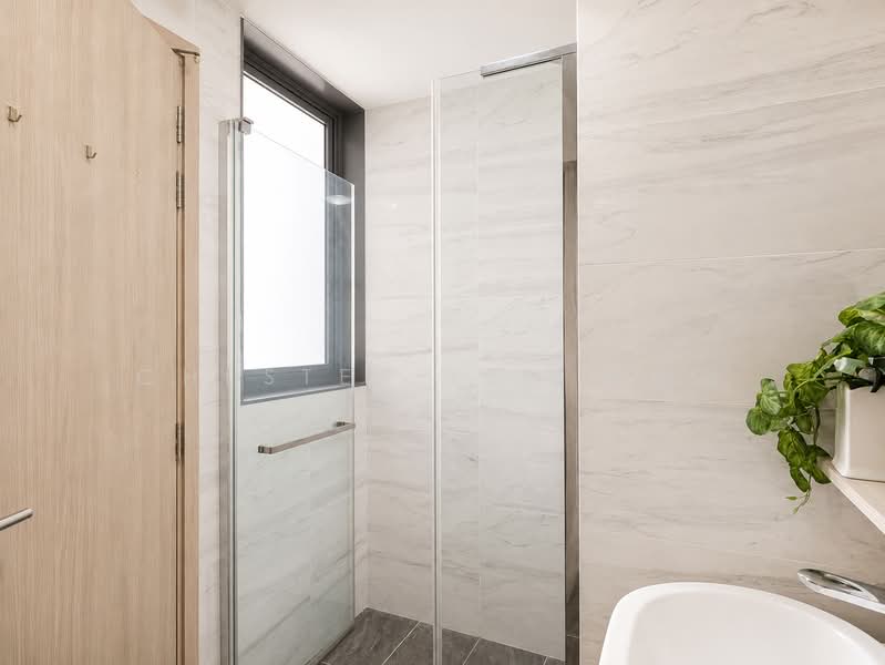The Alps Residences, Tampines Avenue 10, 2 Bedrooms, 700 sqft, Condominium For Sale, by Chester Lim 林俊贤, 500147624 - Bathroom - PropertyGuru.com.sg