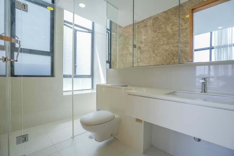 d'Leedon (Former Farrer Court), 7 Leedon Heights, 3 Bedrooms, 1,055 sqft, Condominium For Sale, by Jay Tay, 500147625 - Bathroom - PropertyGuru.com.sg