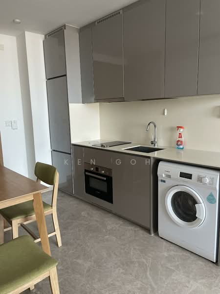 City Gate, 371 Beach Road, 2 Bedrooms, 560 sqft, Condominium For Rent, by Ken Goh, 500147628 - Open kitchen - PropertyGuru.com.sg