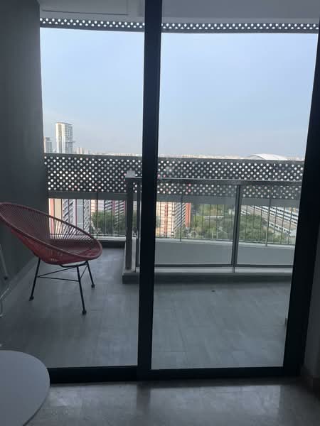 City Gate, 371 Beach Road, 2 Bedrooms, 560 sqft, Condominium For Rent, by Ken Goh, 500147628 - Balcony - PropertyGuru.com.sg